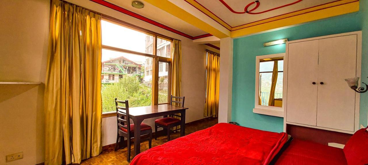 La Vaca India Manali Hostel Exterior foto